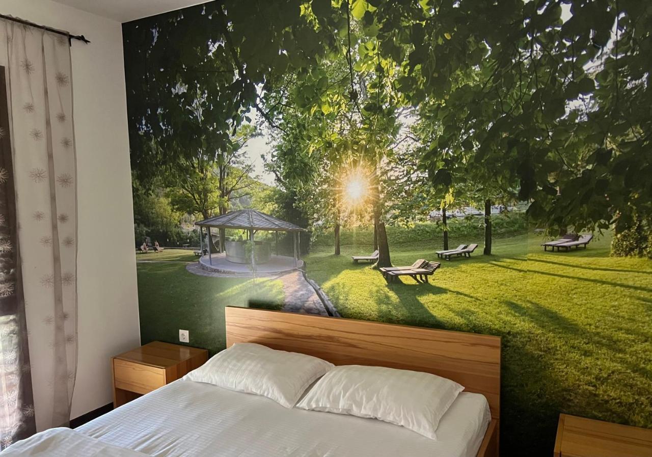 Jazina Hotel Требинье Экстерьер фото