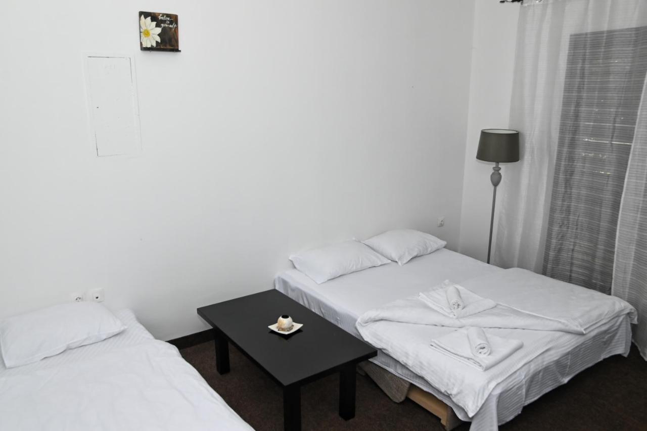 Jazina Hotel Требинье Экстерьер фото