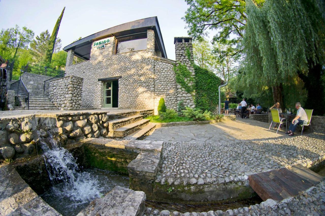 Jazina Hotel Требинье Экстерьер фото